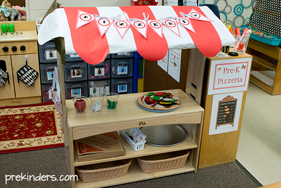 Dramatic Play Pizza Shop