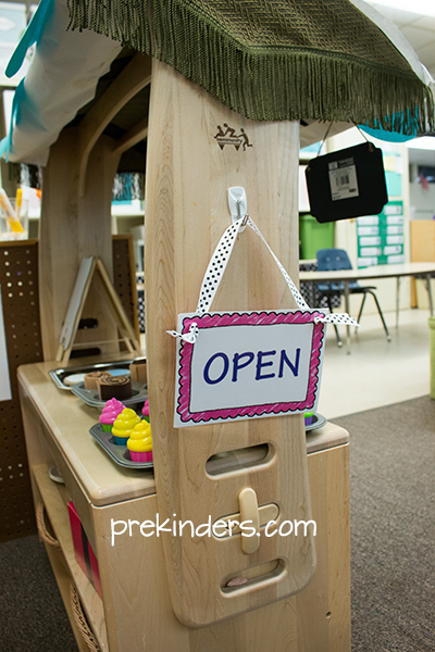 Open/Closed Sign in the Bakery Dramatic Play Center