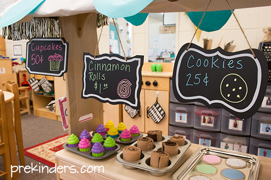 Bakery Dramatic Play Center: chalkboard signs
