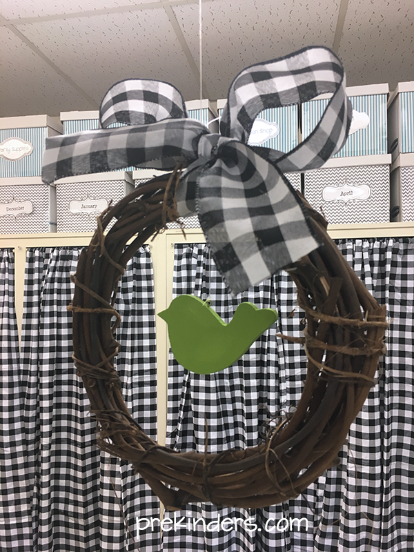 Table Sign Classroom Wreath