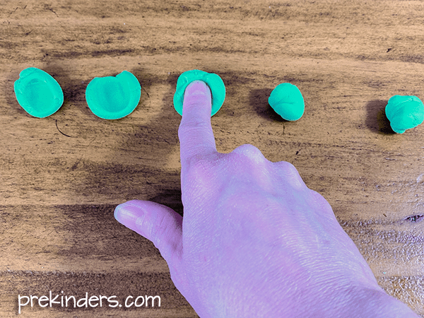 One to One Correspondence Counting: Play Dough Smush preschool kindergarten activity
