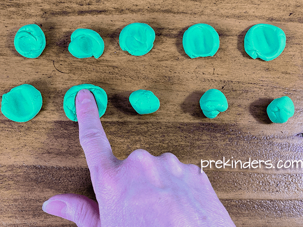 Play Dough Smush Counting with 1:1 Correspondence activity for preschool kindergarten