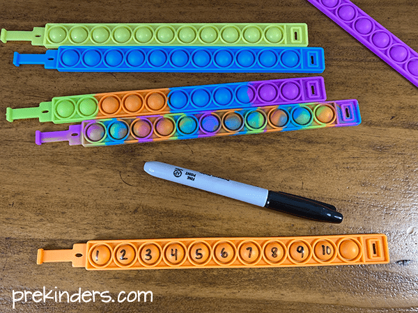 One to One Correspondence Counting for Preschool: PopIts Bracelet activity